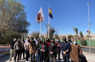 Día del Orgullo LGBTQ: Por primera vez municipio iza bandera arcoíris