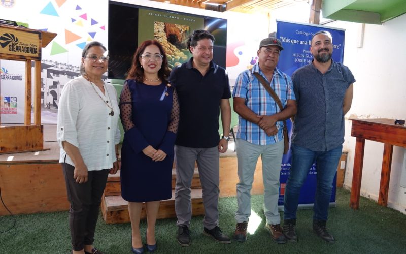 Exposición “Más que una Ruta en el Norte” invitó a recordar la identidad pampina de Sierra Gorda.