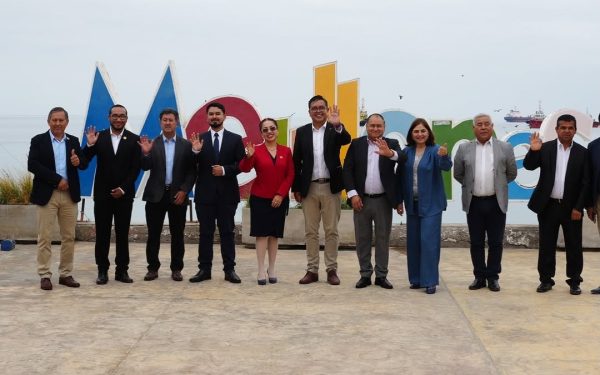 Alcaldesa se incorpora al directorio de AMUNOCHI tras elecciones realizadas en Mejillones