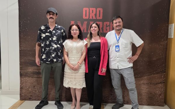 Con participación comunitaria se estrenó Oro Amargo en la comuna de Sierra Gorda