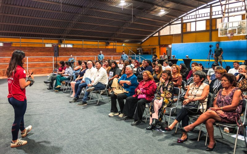 Alcaldesa de Sierra Gorda participó en encuentro “Mujeres que Inspiran” impulsado por Sierra Gorda SCM en Baquedano