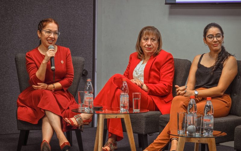 Alcaldesa de Sierra Gorda participó en conversatorio sobre rol de la mujer en la Región de Antofagasta