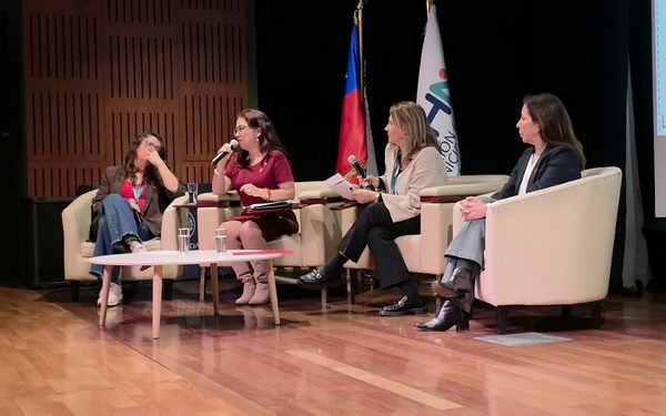 ALCALDESA ADRIANA RIVERA LLEVA LA VOZ DE SIERRA GORDA A DEBATE SOBRE VIOLENCIA DIGITAL CONTRA MUJERES EN POLÍTICA
